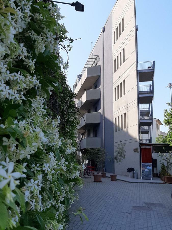Residence Le Corniole Арецо Екстериор снимка